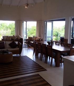 Muri Resort | Muri Beach Resort