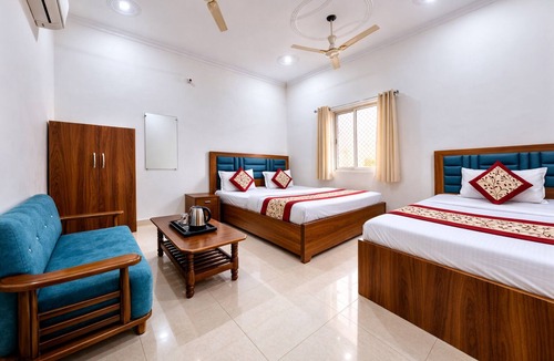 Vrindavan Hotel | Murli Manohar Palace
