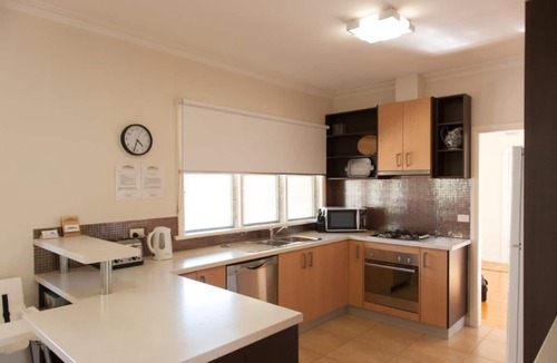 Echuca House | Murray House - Echuca Holiday Homes