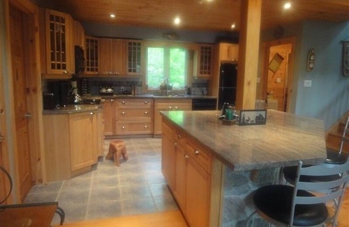 Georgian Bay Cottage | 'Muskoka Rustic Beauty' Located on Beautiful Six Mile Lake!