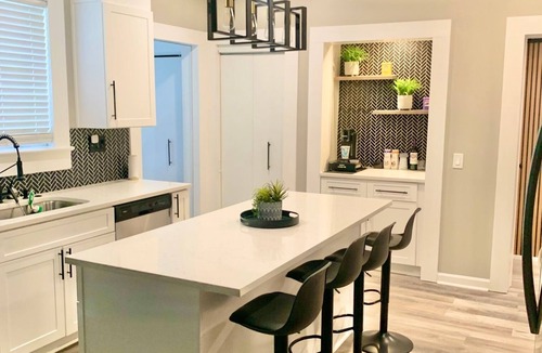 Peachtree Hills House | Must see, modern updated beautiful Peachtree Hills Neighborhood Near Buckhead!