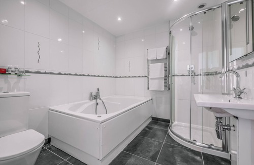 Westcliff-on-Sea Hotel | Muthu Westcliff Hotel (Near London Southend Airport)