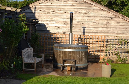 Moreton Valence House | Mutton Barn - The Best rural holiday property in Warwickshire - 4 Guest Unit