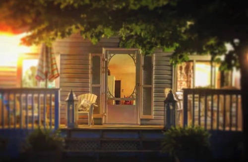 Sauble Beach Cottage | My Blue Haven | a cottage retreat close to the beach and steps from Sauble River