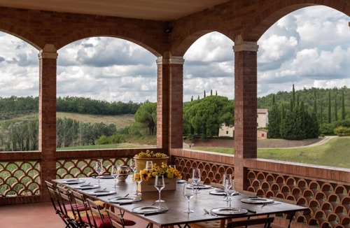 Siena Villa | My Exclusive Italy - Villa Essence of Tuscany with Pool, Garden, Siena View