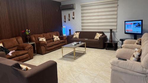 Al Kafrayn Ski Chalet | My farm