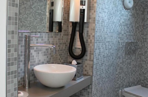 Quartier de la Folie-Mericourt Hotel | My Home In Paris