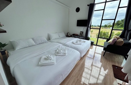 Lan Sak Resort | My Merchain Uthaithani