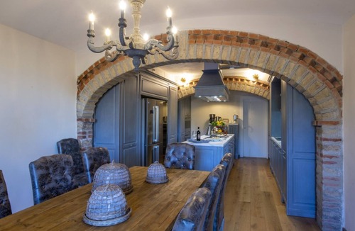 Panzano in Chianti Villa | MyExclusiveItaly - Villa Chianti with infinity pool and vineyard view