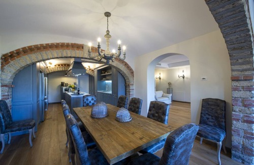 Panzano in Chianti Villa | MyExclusiveItaly - Villa Chianti with infinity pool and vineyard view