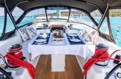 Tourlos Boat Rental | Mykonos - Private accommodation and cruise in Luxury sailing yacht