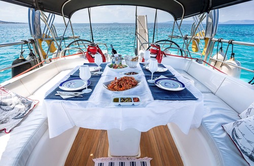 Tourlos Boat Rental | Mykonos - Private accommodation and cruise in Luxury sailing yacht
