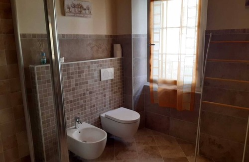 Corniglio Apartment | Myosotis Apartment "AT BENNY'S HOUSE"