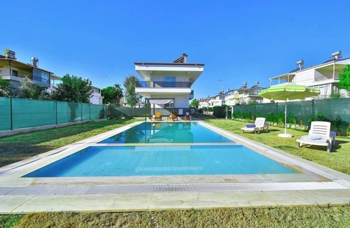 Bogazkent Apartment | Myra - 3 Bed Duplex with garden view