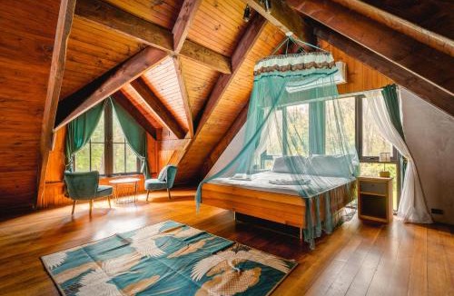 Emerald House | Myrtle Loft - Forest Garden, Emerald
