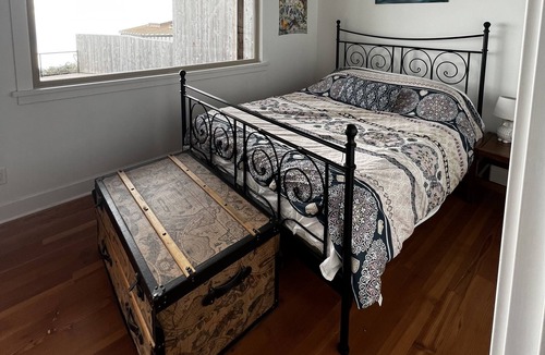 Sliammon House | Mystery Reef Beach House a spacious serene waterfront retreat on the Salish Sea.