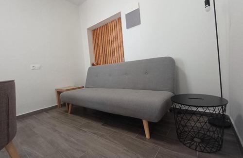 Spata-Artemida Apartment | Nára house 3