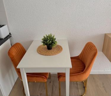 Eggenstein-Leopoldshafen Apartment | Nähe KIT - Parkplatz - Netflix - Ruhig