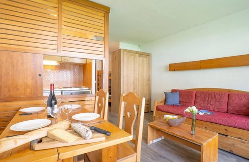 Val-Thorens Apartment | Névés 150 by Interhome