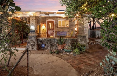 West University House | N 1st Ave