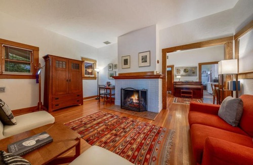 West University House | N 1st Ave