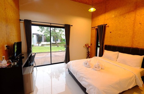 Phang Khon Hotel | N&C Resort