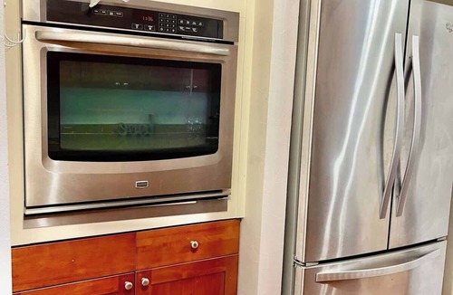 Pinehurst House | N Seattle Getaway – Easy Access, Comfortable stay