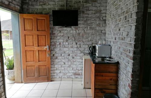 Hartswater Bed & Breakfast | N18 Chalets