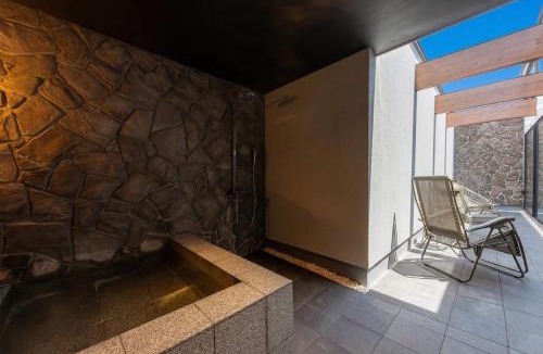 Higashi Villa | N25House