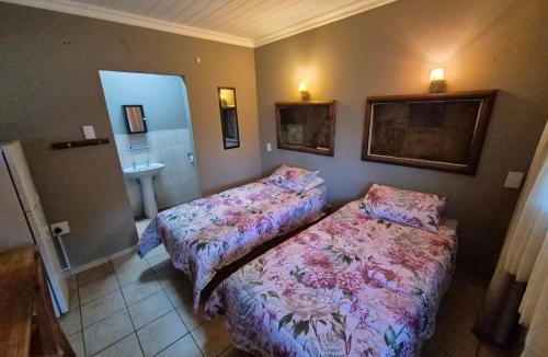 Kgetlengrivier House | N4 Guest Lodge