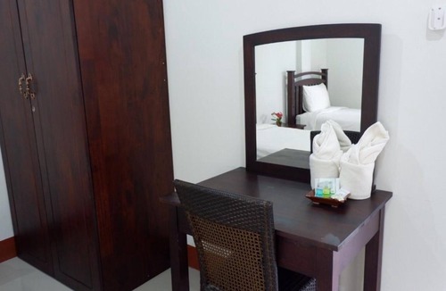 Bang Kung Hotel | Na Chaidej Hotel