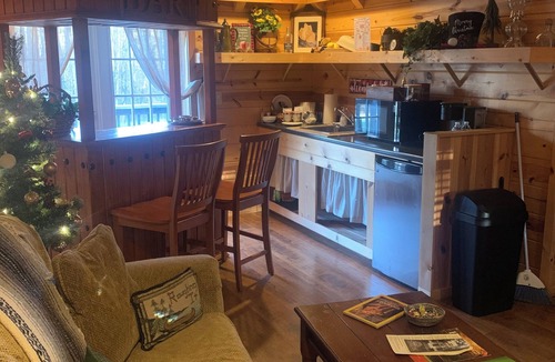 Helen Hotel | Nacoochee Valley Lodge