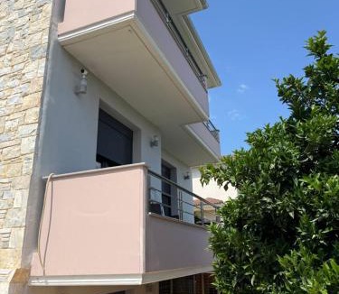 Vrahati Apartment | Nado House