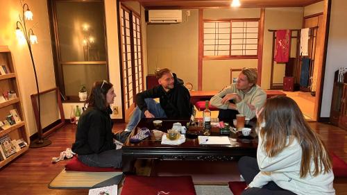 Nagasaki House | Nagasaki guesthouse Suwansou 諏訪ン荘 -Meet people, Experience local Culture