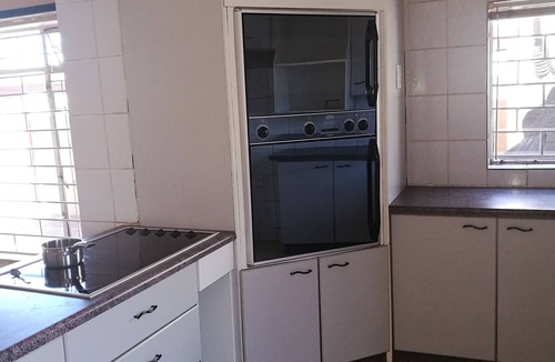 Primrose Villa | Naisar Holiday Home & Cottage Primrose