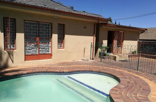 Primrose Villa | Naisar Holiday Home & Cottage Primrose