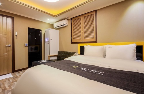 Naju Hotel | Naju M