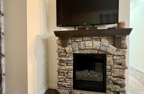 Canmore House | Nakiska, 2 Bed 1 Bath with Mtn Views