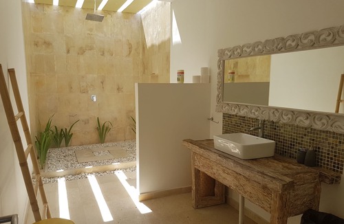 Bunutan House | Nalini Resort