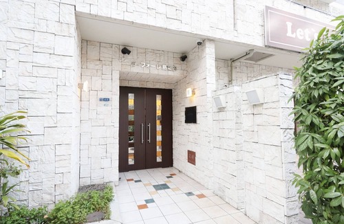 Namba Apartment | Namba62 2 bedroomsAccommodates up to 10 peopleLuxury Suite - 801 /Osaka Ōsaka