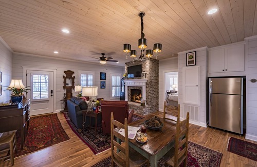 Mentone Cottage | Named "the most relaxing town in Alabama" by World Atlas. Two master en suites!