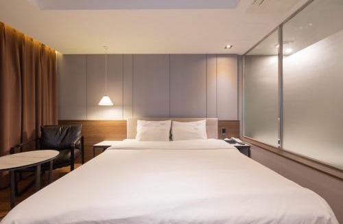 Seo Hotel | Nampo Button Hotel