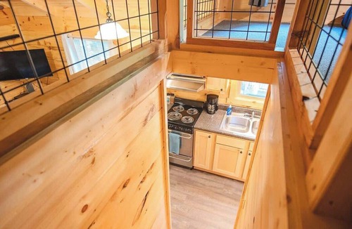 Lookout Valley Neighborhood Association Cabin | Nana Tiny Cabin - City-Side Lookout Mountain