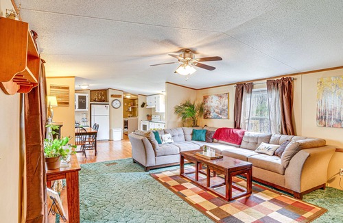 Nancy Cabin | Nancy Cabin w/Fire Pit Near Lake Cumberland!