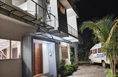 Anachal House | Nandana's Residency Munnar - A 4BHK Homestay for Indian Families