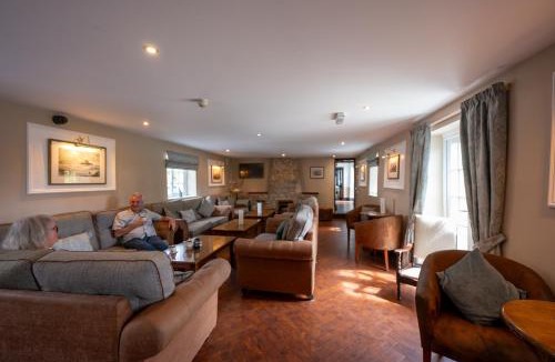 Llangefni Hotel | Nant Yr Odyn Country Hotel & Restaurant Ltd