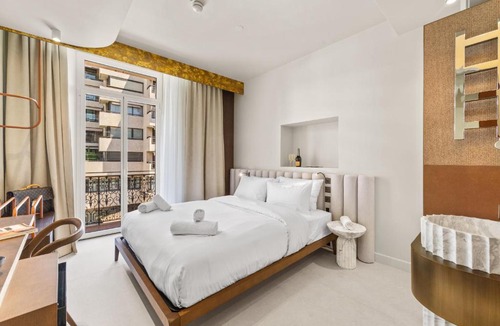 Cannes City Centre Hotel | Naomi Cannes