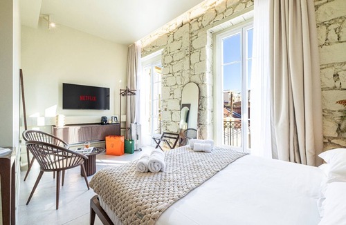 Jean-Medecin Hotel | Naomi Nice