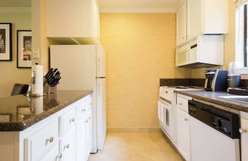 Napa Condo | Napa Golf View Condo | 30+ Night Stays Welcome