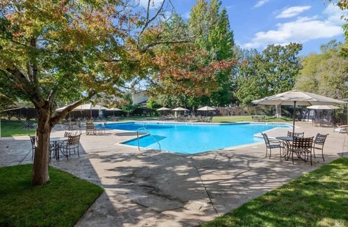 Napa Condo | Napa Golf View Condo | 30+ Night Stays Welcome